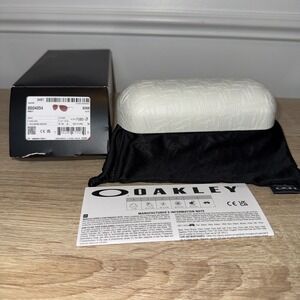 OAKLEY SIGNATURE "O" SUNGLASSES CLAM SHELL TRAVEL HARD WHITE STORAGE CASE SLEEVE